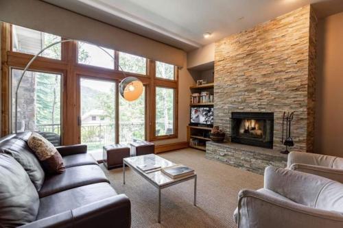 Highlands Townhome #17 - main image