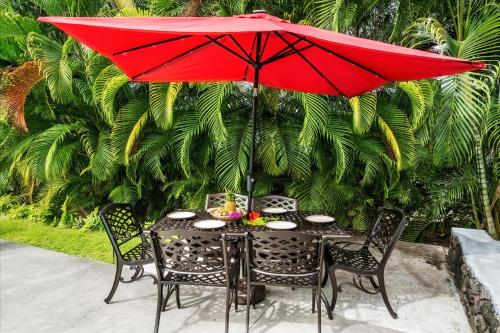 Kona Sunset House at Walua - image 7