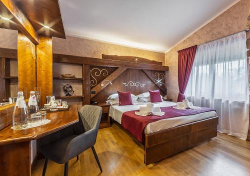 room detail thumbnail 0