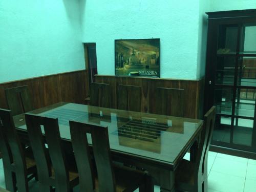 Patogumai, Richmond Inn in Nuwara Eliya