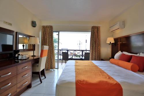 Infinity on the Beach Infinity on the Beach is perfectly located for both business and leisure guests in Christ Church. The hotel has everything you need for a comfortable stay. Facilities like free Wi-Fi in all rooms, 24-