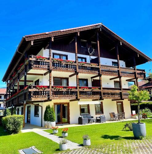 Exterior view, Hardi's Hotel in Inzell