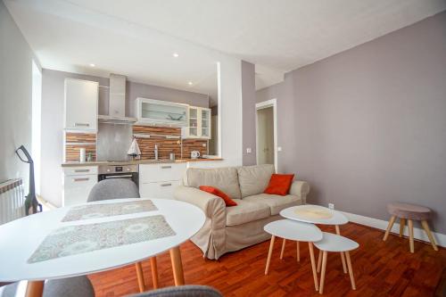 Nice apt near Place de la Bastille 11th