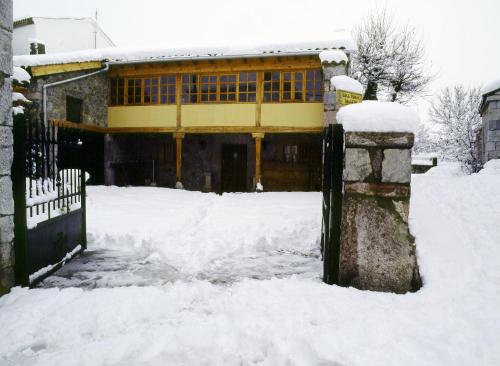Viesnīcas āriene, Casa Susarón (Casa Susaron) in Puebla de Lillo