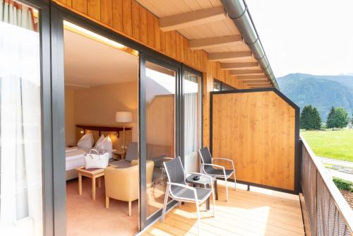 Studio with Balcony room in Apart & Suiten Hotel WEIDEN