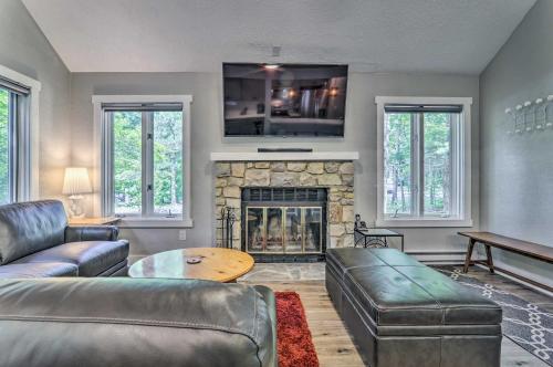 Quiet Getaway with Deck Less Than 1 Mi to Jack Frost Resort! in Lake Harmony, USA