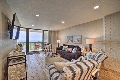 Waterfront Port Aransas Condo with Beach Access - main image