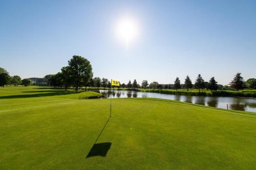 Greenfield Hotel Golf & Spa - image 9