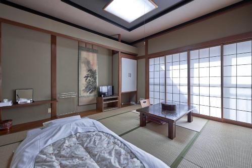 Japanese-Style Economy Room with Shared Bathroom room in Ryokan Yamamuro