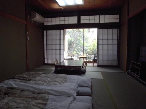 Japanese-Style Superior Room with Private Bathroom image 6