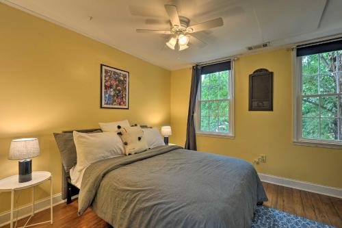 Old Town Alexandria Rowhouse with Garden Oasis! - image 12