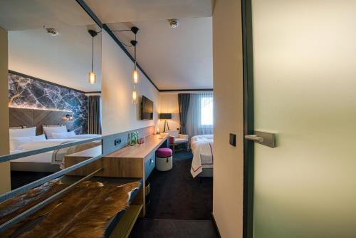 FourSide Hotel Salzburg - image 3