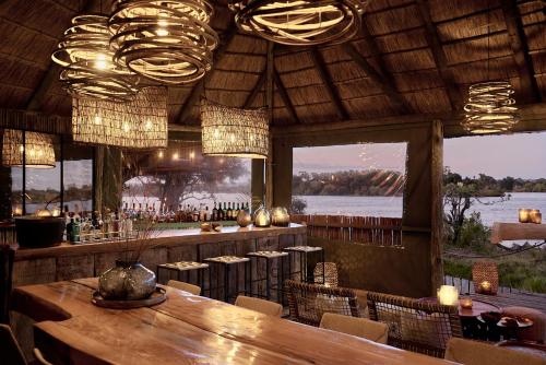 Luxury Double or Twin Tent - Luxury Tented Suites image 8