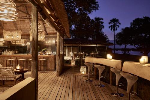 Luxury Double or Twin Tent - Luxury Tented Suites image 4