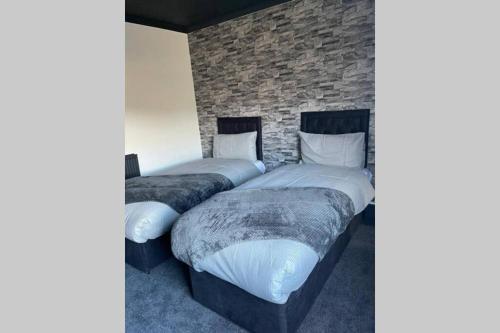 Portland Hideaway- Free Parking & Hot Tub