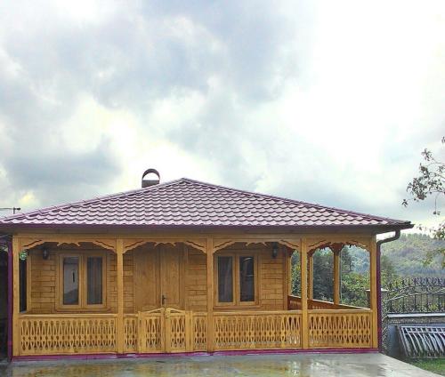 . Айсра