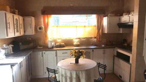 virtuve, House, Cottage and Contractors Manor in Meyerton