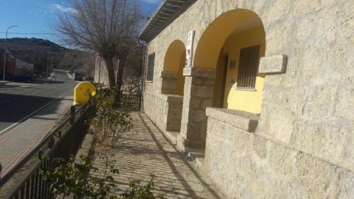 Casa Rural los Portalillos II - Accommodation - Navatalgordo