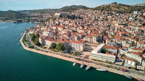 King Kresimir Heritage Hotel - image 7