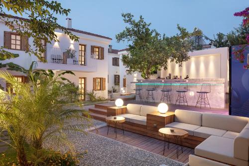 Kert, Mellow Blue Hotel in Seferihisar