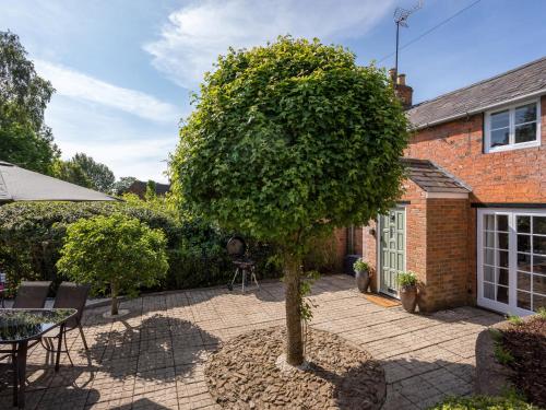 Orchard Cottage in Hook Norton