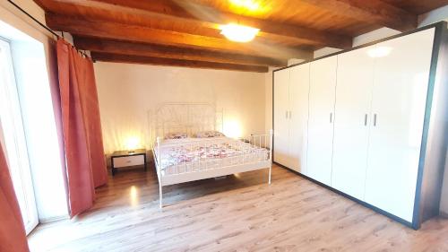  Holiday House Milkovic, Ferienwohnung in Gostinjac