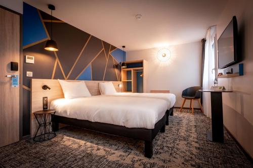 ibis Styles Valenciennes Petite Foret in Petite-Foret