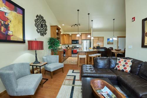 3BR Condo at Bear Hollow Village - main image