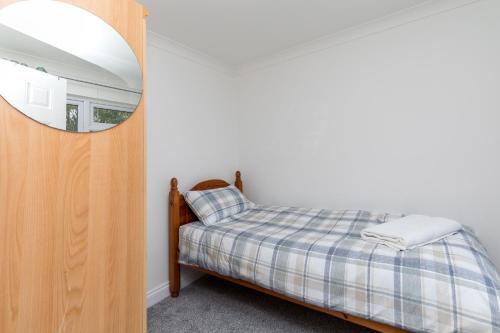 Longfield Maisonette 247 Lets Horsham