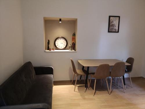 Leonidas II Traditional House in Sparta - Sparti