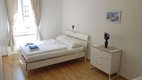 Sobieski Inner Ring Apartments - image 3