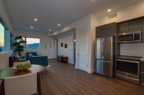 Centrally located in Sunset Blvd 30 Day Stays - main image