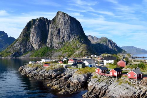 The Manor House in Hamnøy - Accommodation - Reine