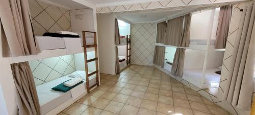 Reserva Do Tombo Lounge Hostel – Guarujá, NY