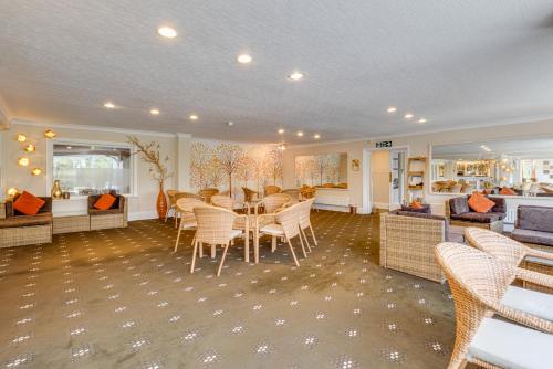 Park Manor Hotel - image 8