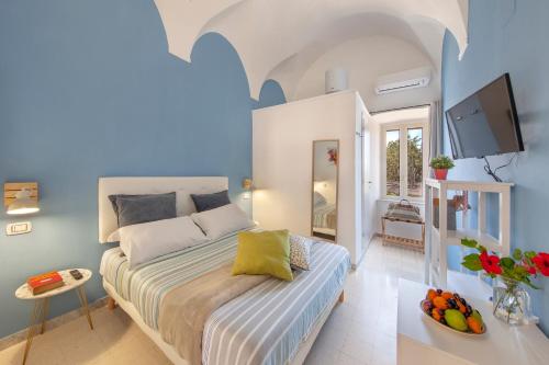 Relais il Chiostro Historic Courtyard & Panoramic Terrace near Sorrento in 馬薩盧布倫塞