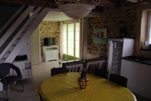 les gîtes de Kerhuerh gîte à louer Forêt de Camors