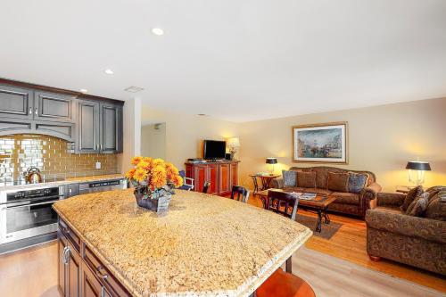 Easy Living Palm Desert in Palm Desert, USA