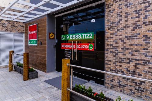 Economy Hotel - main image