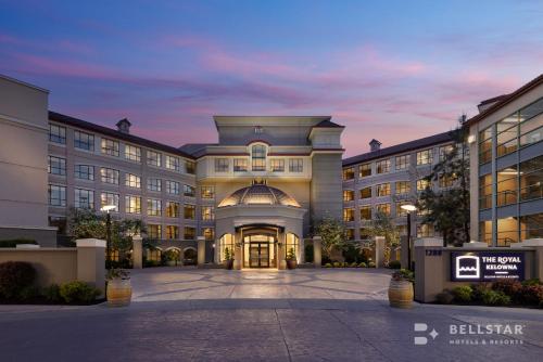 The Royal Kelowna - Bellstar Hotels & Resorts in Kelowna, Canada