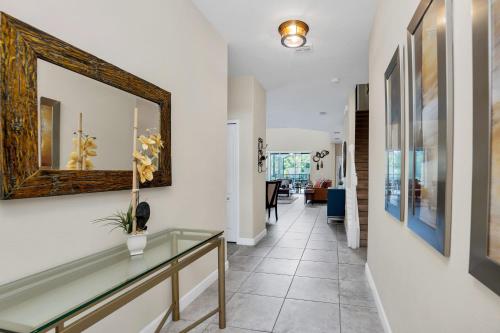 Paradise Palms 2908 - image 2