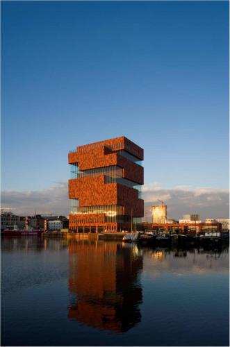 Park Inn by Radisson Antwerpen - image 3