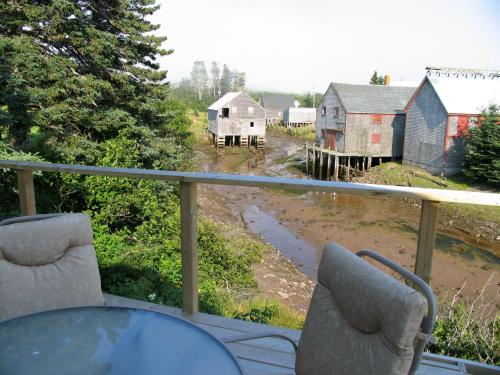 Skats, Adventure High Cabin in Seal Cove (PE)