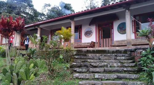 FINCA EL OCELOTE, DOS QUEBRADAS