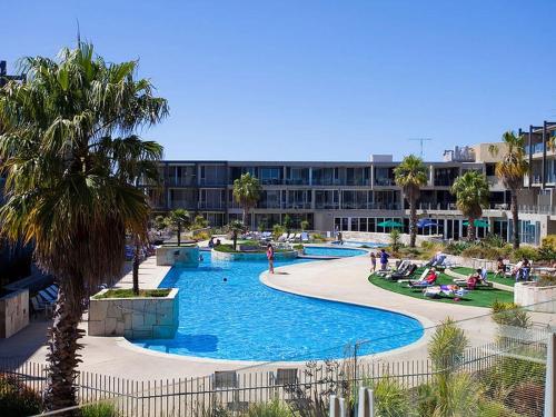 Resort Hotel Room 273, Torquay