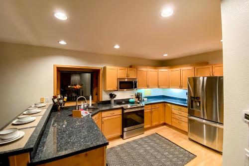 3 Eagle's Nest Court - image 2