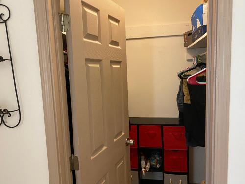 WHOLE Family - Barrette (front) in Old North Sacramento