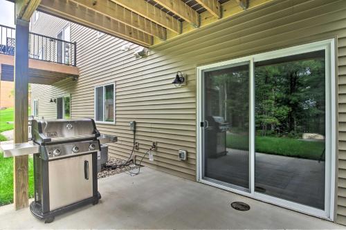 Contemporary Gull Lake Resort Townhome Boat Slip!