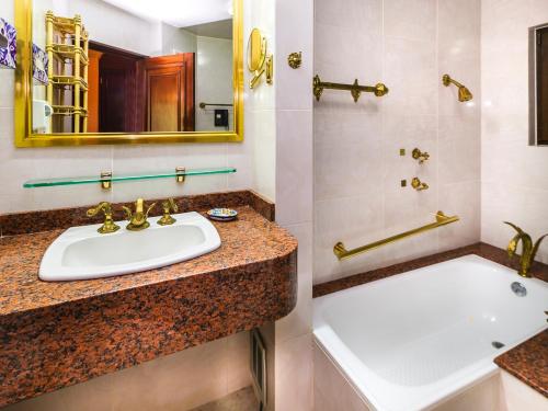 Quinta del Rey Hotel Room Type - Superior King Room