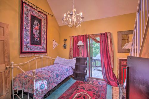 Serene Apt Along James River with BBQ and Gazebo! Serene Apt Along James River with BBQ and Gazebo!